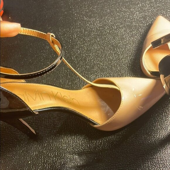 Calvin Klein Cream Pointed Toe Heels Stiletto Elegance - Picture 3 of 6